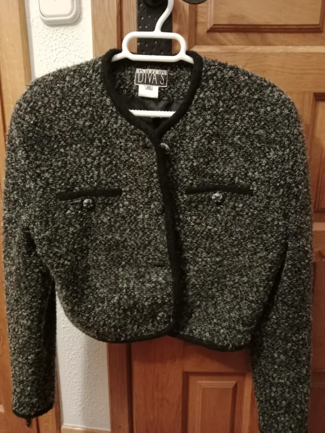 Traje falda y chaqueta DIVA'S