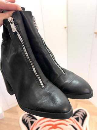 Botines de piel negros con cremallera Talla 37
