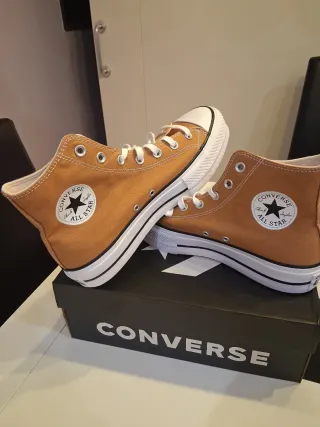 Zapatillas Converse Marrones