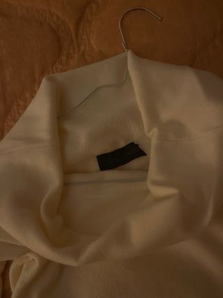 Jersey palabra de honor Zara color crudo