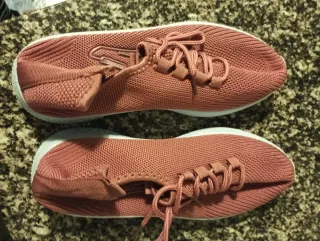 Zapatillas deportivas rosas