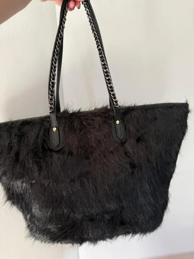 BORSA TOTE ECOPELLICCIA NERA