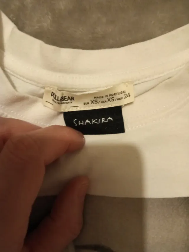 T-shirt Shakira Pull&Bear XS