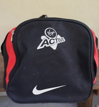 Borsone palestra Nike nero e rosso