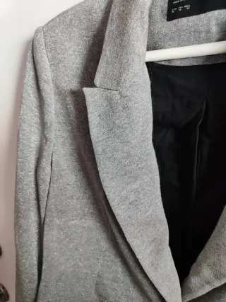 Americana Zara gris brillante