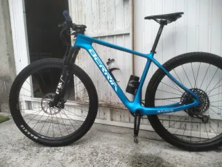 Bicicleta BTT Carbono BRAVO