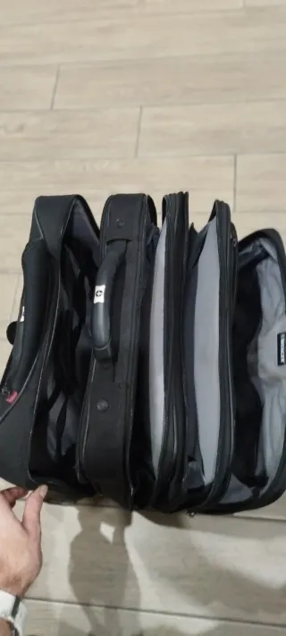 Maleta Trolley Wenger 4 compartimentos