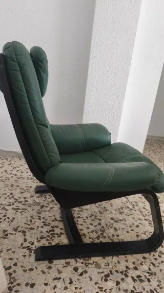 2 Sillones de piel verde
