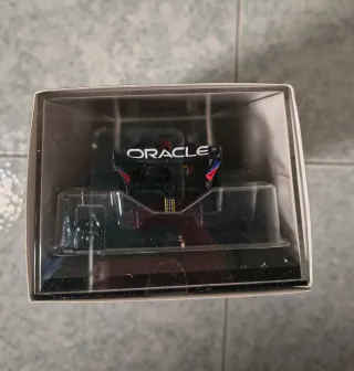 Bburago Red Bull RB19 Max Verstappen 1:24