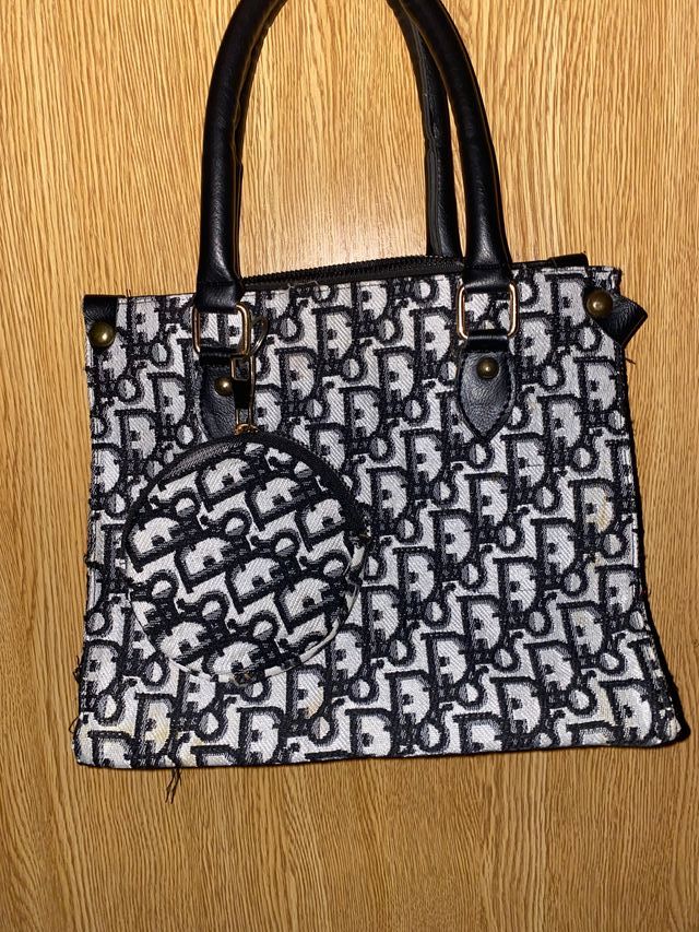 Bolso Negro y Blanco