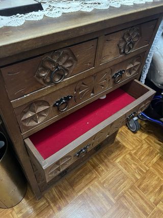 Cajonero Castellano Madera Tallada