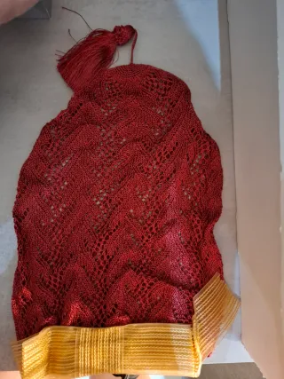 2 Cubrecabeza regional rosa y burdeus