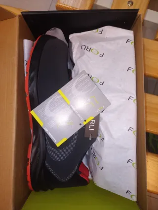 Zapatos de seguridad FORLI negros y rojos