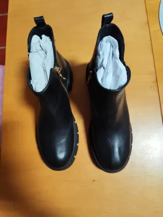 Botas Cubanas pretas de cano curto