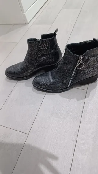 Botines negros y grises mujer