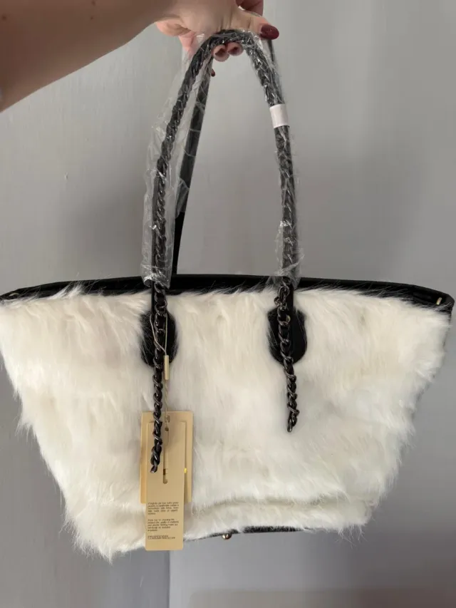 BORSA TOTE ECOPELLICCIA BIANCA