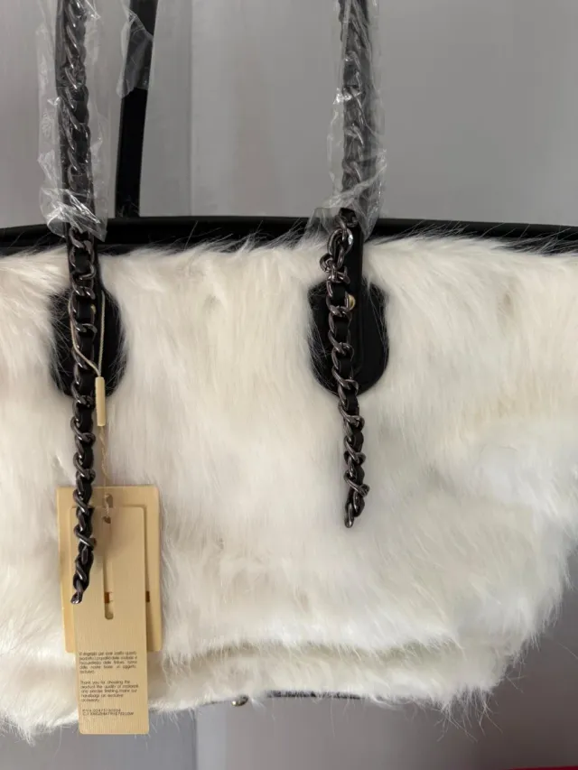 BORSA TOTE ECOPELLICCIA BIANCA