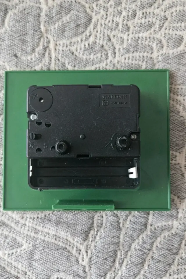 Sveglia Pallavi rosa e verde