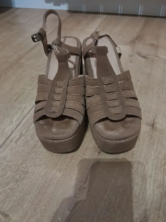 Cuñas Camila's Mujer Beige Talla 39