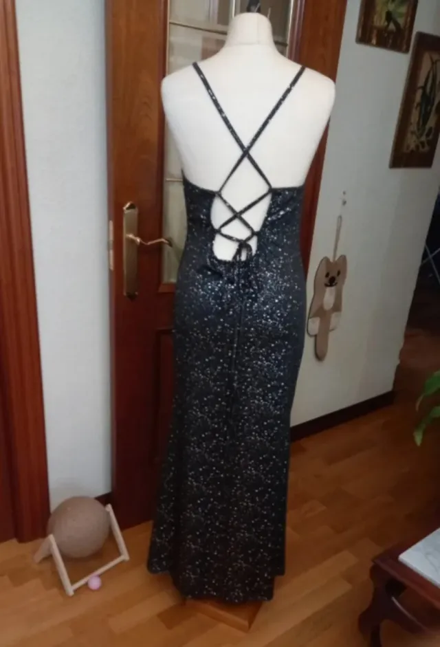 Vestido largo brillos talla M