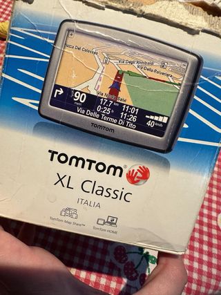 TomTom Navigatore GPS + Caricatore