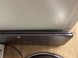 Portátil Tablet ASUS T100HAN gris como nuevo