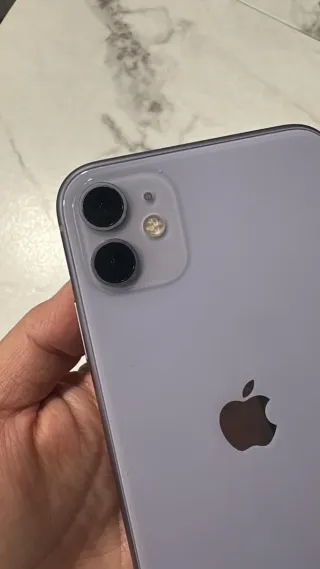 iPhone 11. 64GB. Color Malva.