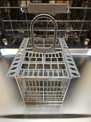 Bandejas y cestillo de lavavajillas Whirlpool