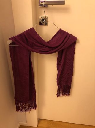 Sciarpina leggera viola con frange