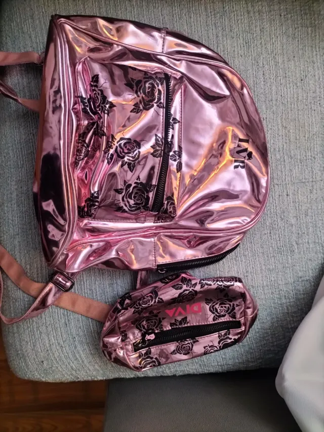 Mochila y neceser La Vecina Rubia