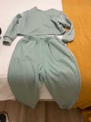 Conjunto chándal Shein verde azulado