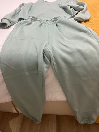 Conjunto chándal Shein verde azulado