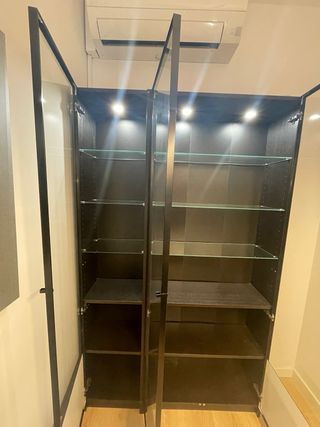 Vitrina cristal negra metal Ikea