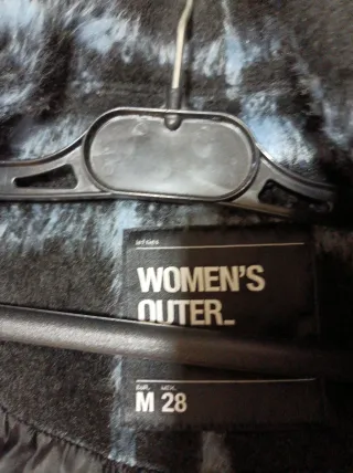 Abrigo cuadros mujer negro y azul