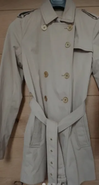 Gabardina corta Michael Kors beige