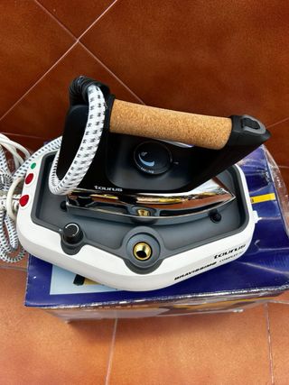 Centro de Planchado - Taurus