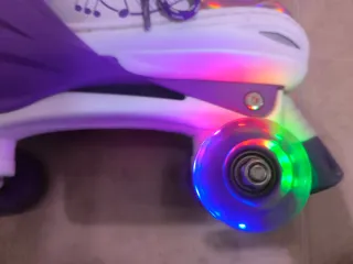 Patines 4 Ruedas Niña Talla 35-38 Morado.