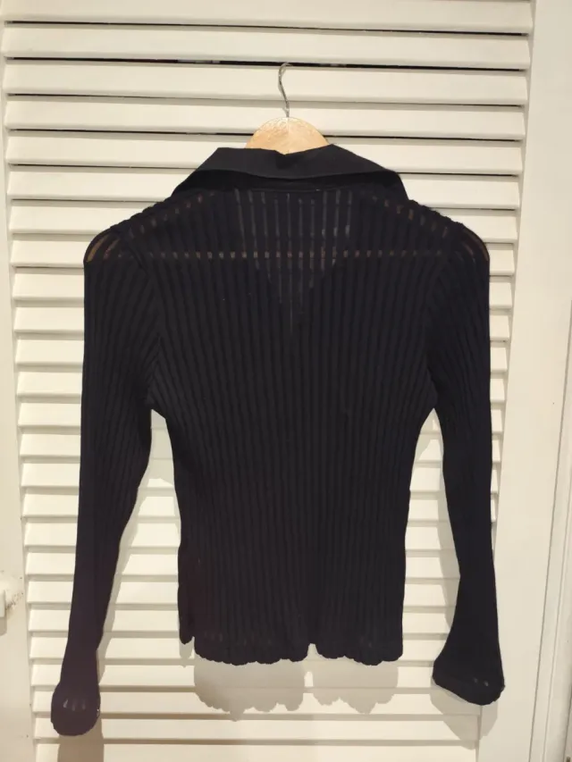 Blusa negra semi transparente