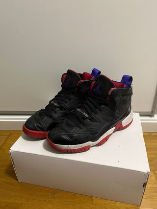 Jordan Two Trey Negro/Rojo Caja Original