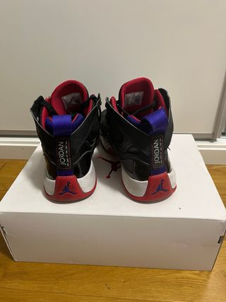 Jordan Two Trey Negro/Rojo Caja Original