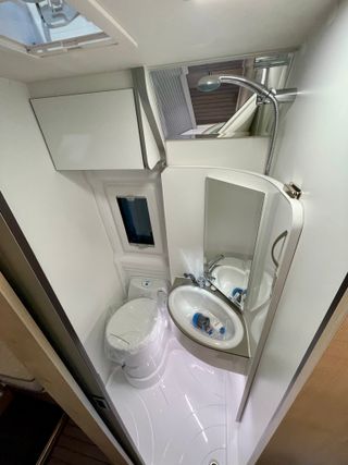 Clever Runner 636 2025