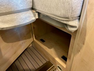 Clever Runner 636 2025