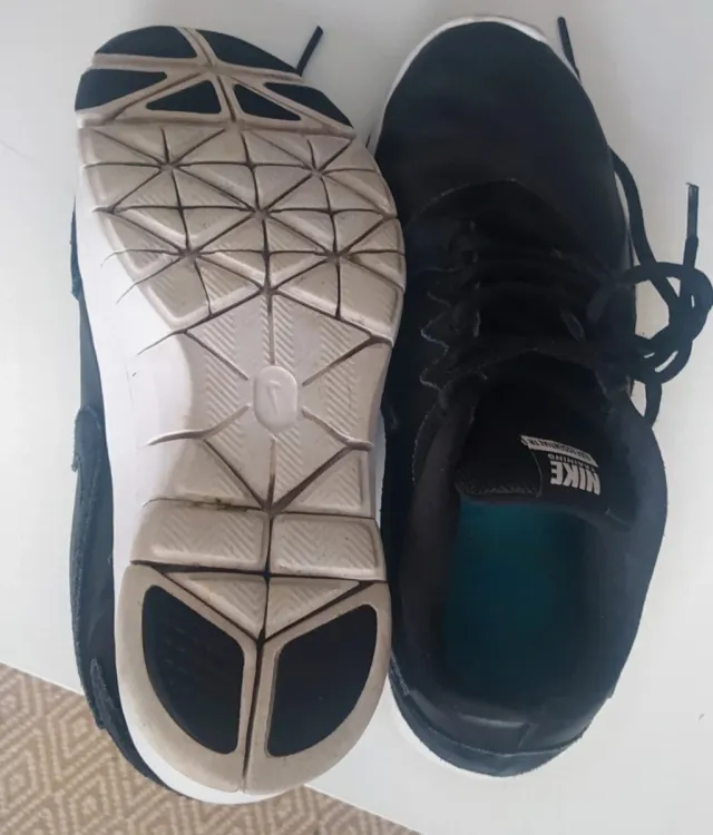 Zapatillas Nike Mujer Negras Cuero