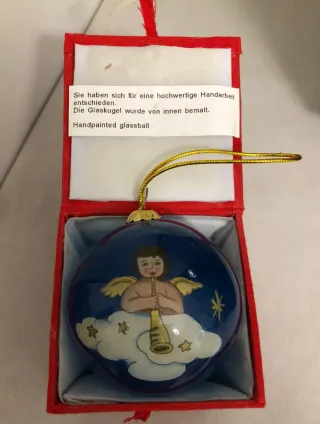 Pallina di Natale angelo su nuvola