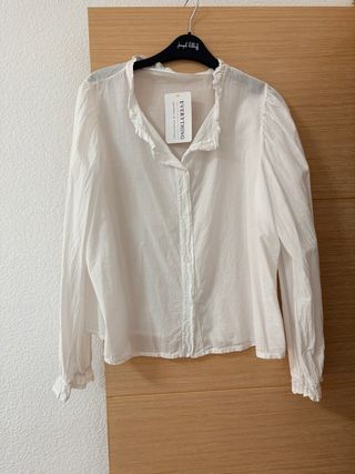 Blusa blanca Everything
