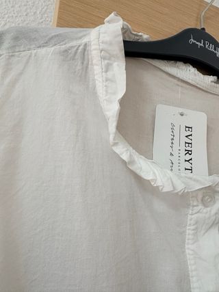Blusa blanca Everything