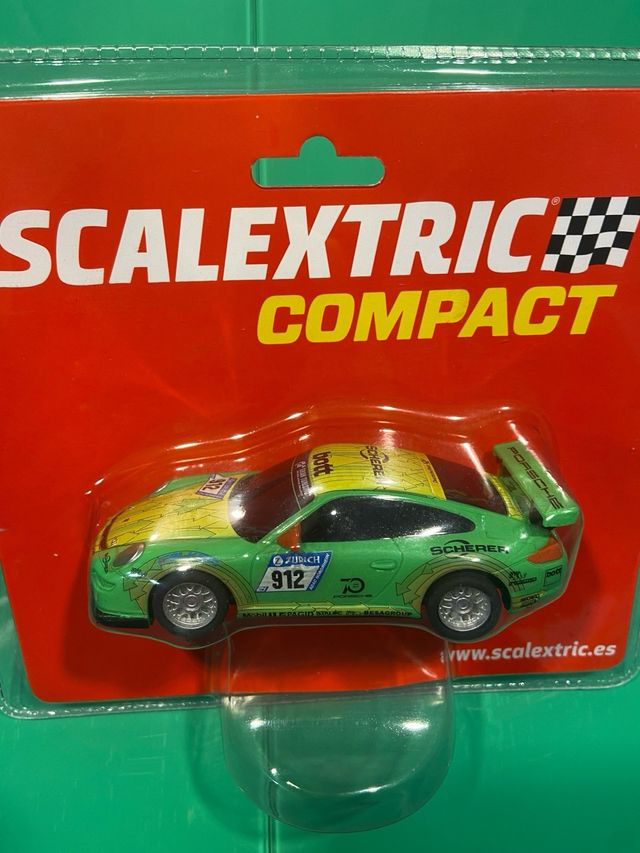 Scalextric 2 coches + mochila