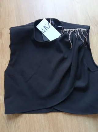 Top Zara Negro con Pedrería Talla XS