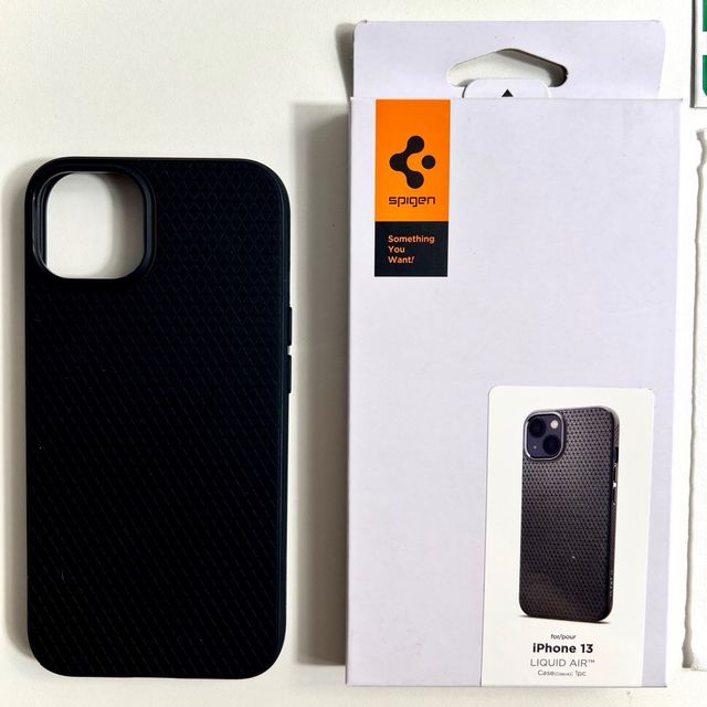 13 | Custodia Spigen + 2 Vetri Temperati | iPhone