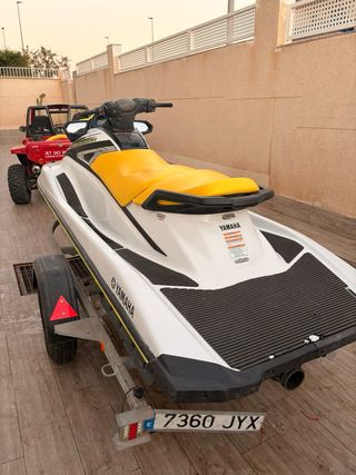 Moto de agua Yamaha VX-C  año 2019 1150 horas